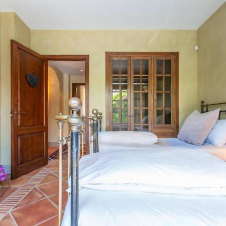 Villa Casa Sol Encantadora Villa Con Piscina 마르베야 외부 사진