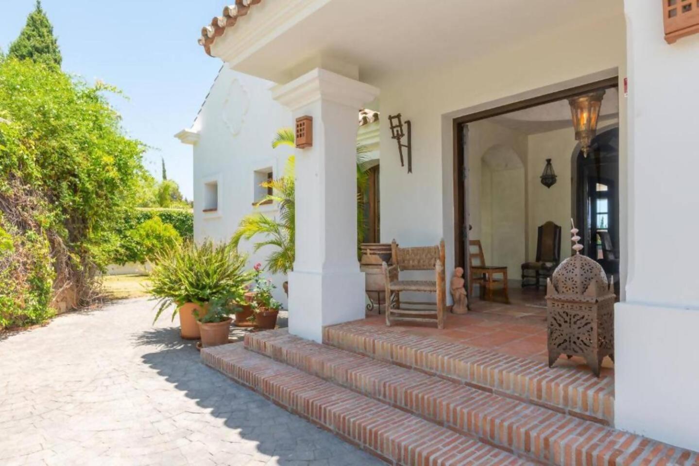 Villa Casa Sol Encantadora Villa Con Piscina 마르베야 외부 사진