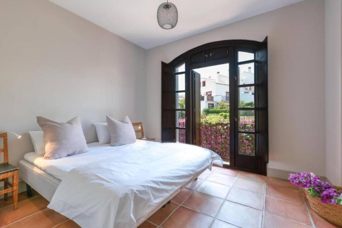 Villa Casa Sol Encantadora Villa Con Piscina 마르베야 외부 사진