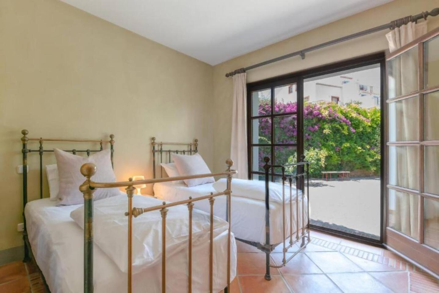 Villa Casa Sol Encantadora Villa Con Piscina 마르베야 외부 사진